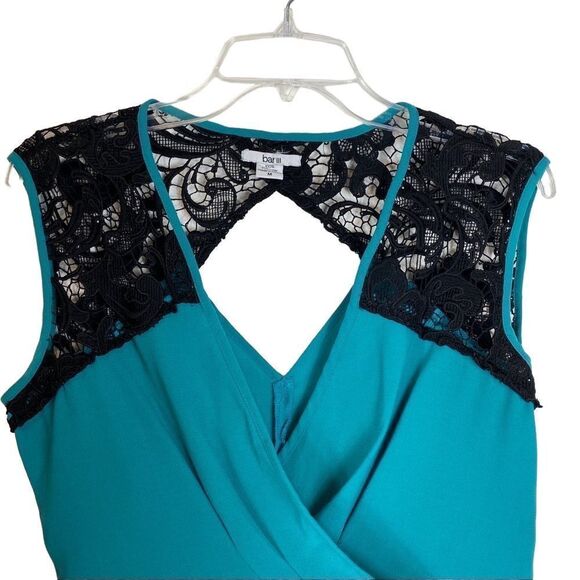 Bar III Teal dress with black lace inserts- size M - Picture 3 of 7